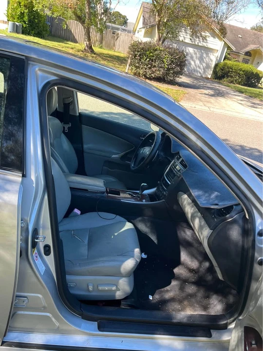 2007 Lexus IS 2nd Gen - Image 5 of 5