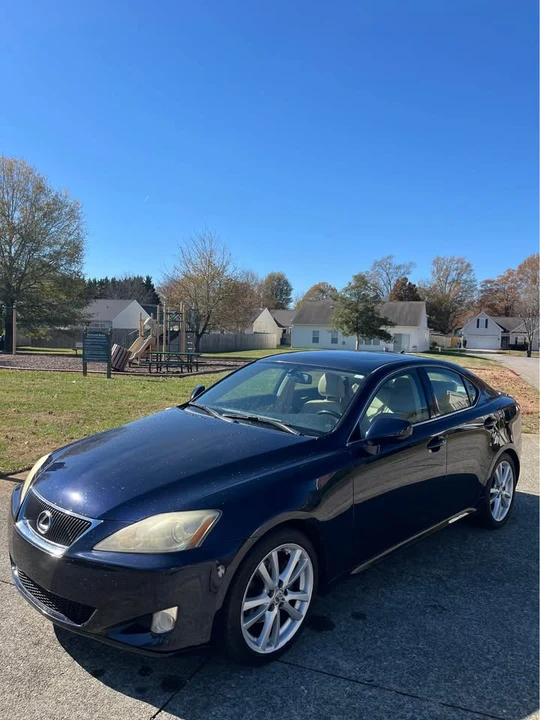 2007 Lexus IS 2nd Gen - Image 4 of 5
