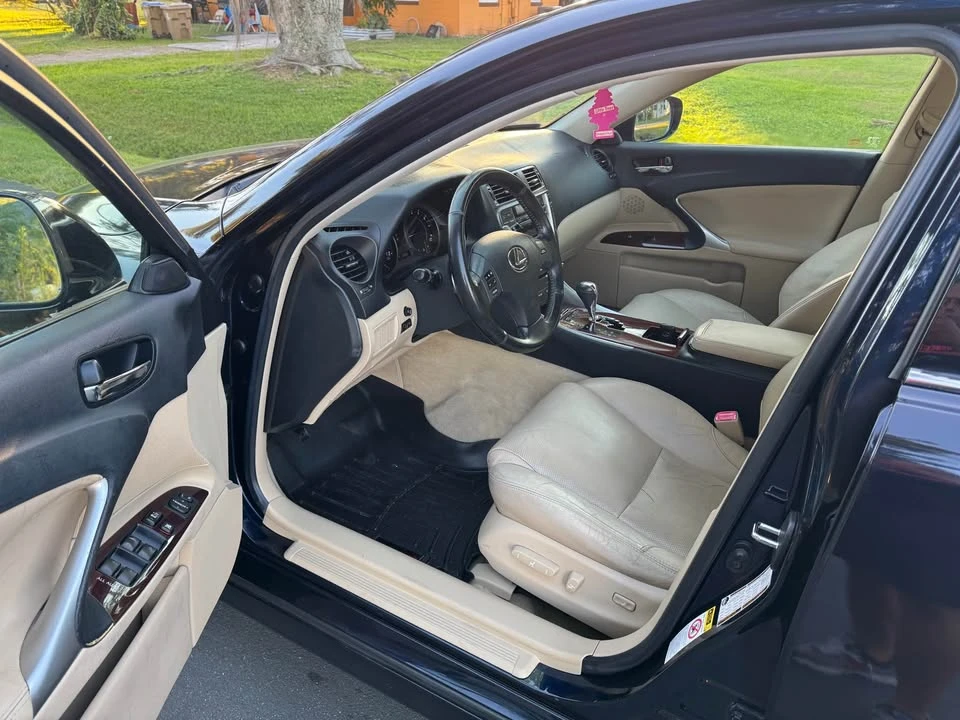 2007 Lexus IS 2nd Gen - Image 7 of 11