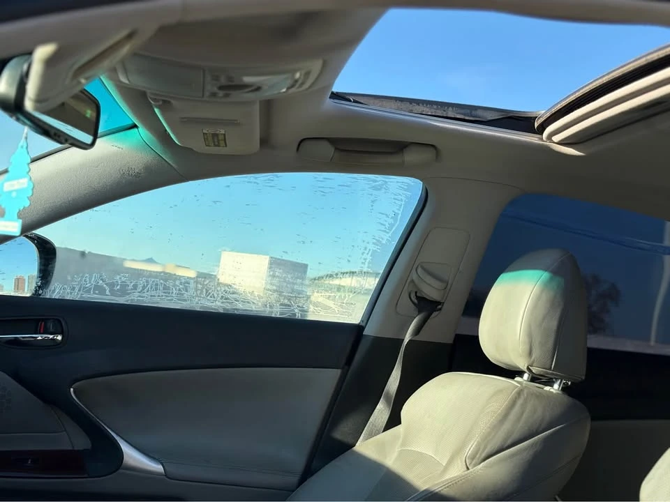 2007 Lexus IS 2nd Gen - Image 5 of 7