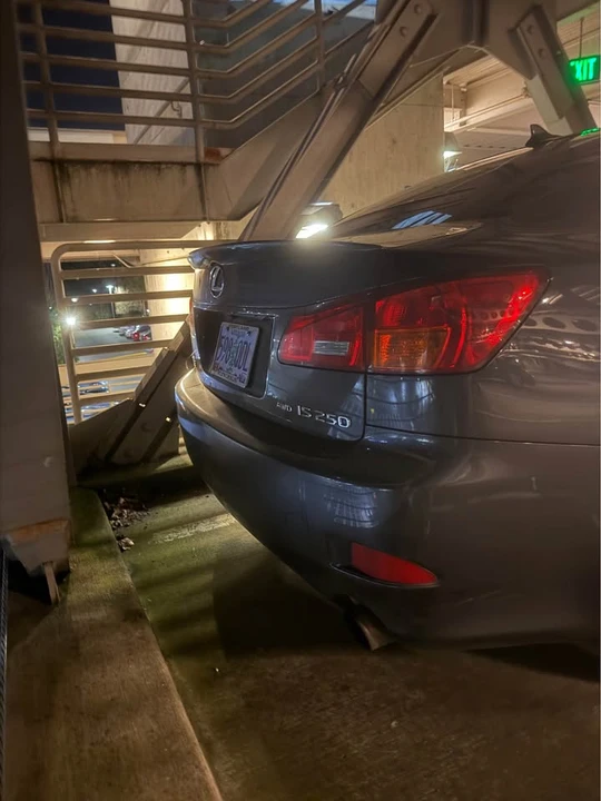 2007 Lexus IS 2nd Gen - Image 4 of 6