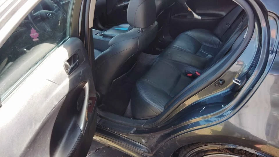 2007 Lexus IS 2nd Gen - Image 7 of 8