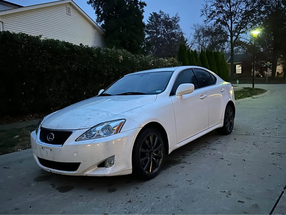 2007 Lexus IS 2nd Gen - Image 3 of 12