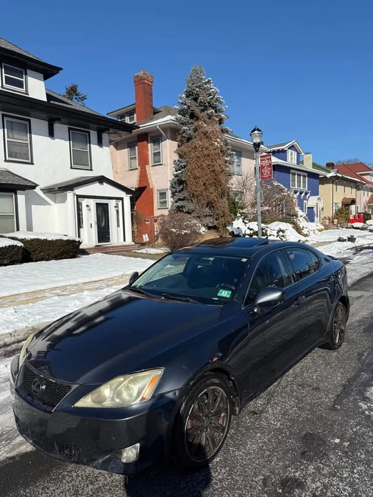 2007 Lexus IS 2nd Gen - Image 2 of 8