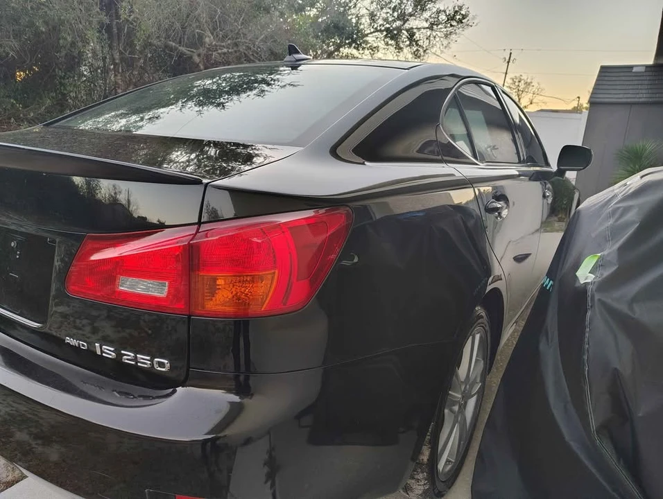 2007 Lexus IS 2nd Gen - Image 9 of 14