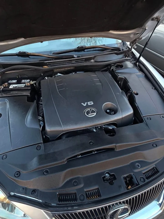 2007 Lexus IS 2nd Gen - Image 4 of 10