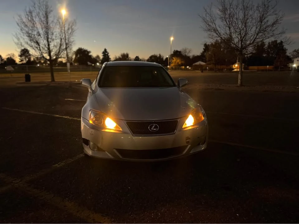 2007 Lexus IS 2nd Gen - Image 6 of 10