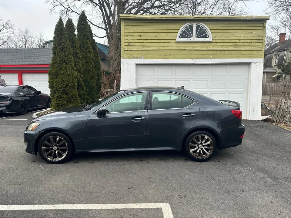 2007 Lexus IS 2nd Gen - Image 2 of 10