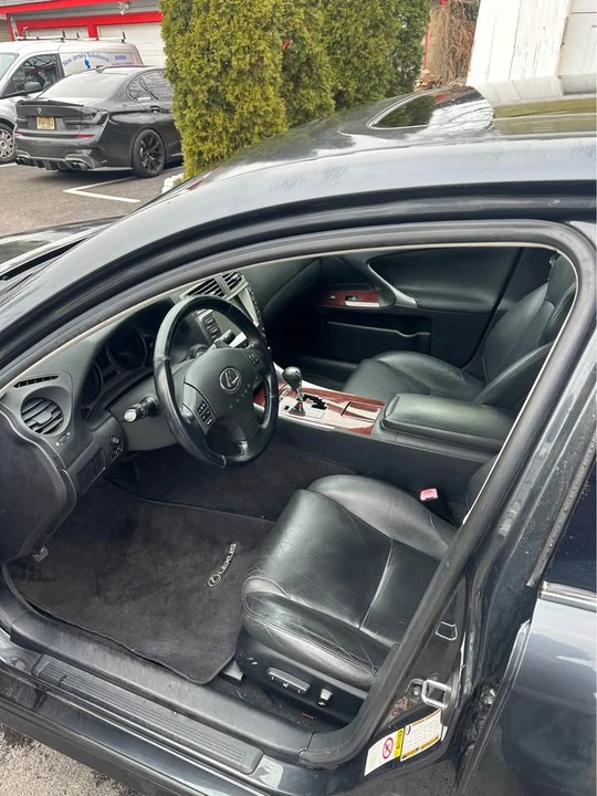 2007 Lexus IS 2nd Gen - Image 8 of 10
