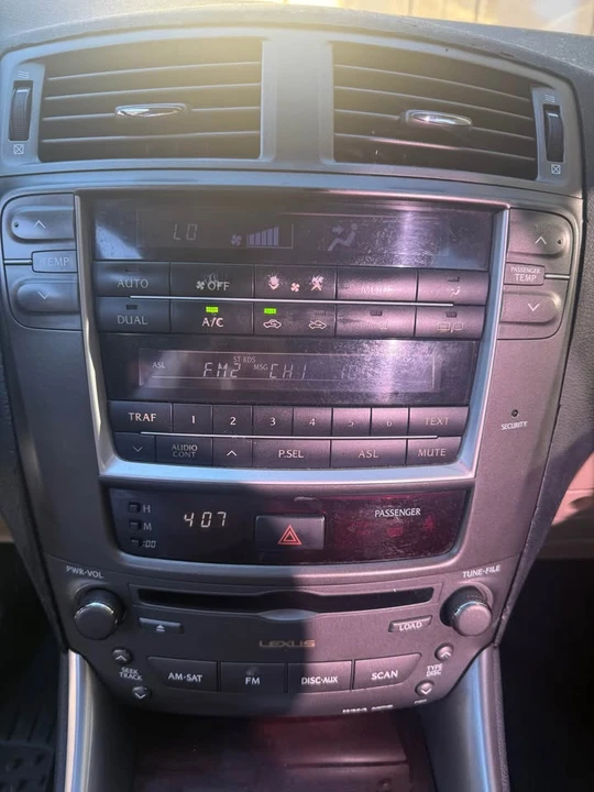 2007 Lexus IS 2nd Gen - Image 8 of 17