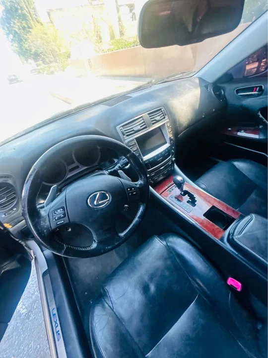 2007 Lexus IS 2nd Gen - Image 5 of 12