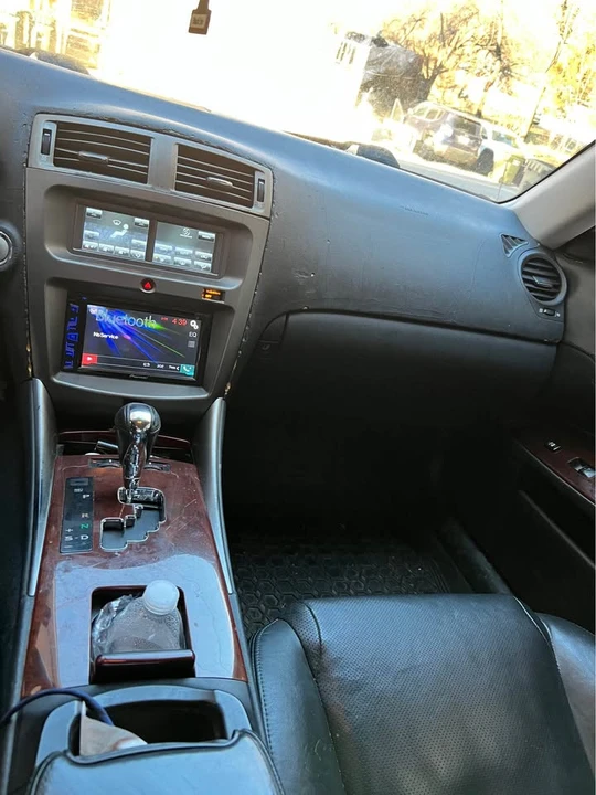 2007 Lexus IS 2nd Gen - Image 7 of 10