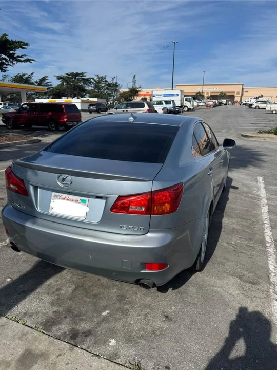 2007 Lexus IS 2nd Gen - Image 4 of 12