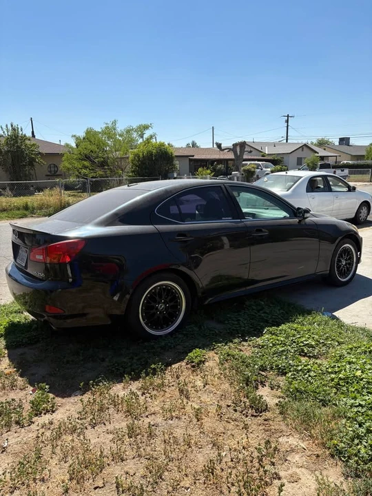 2007 Lexus IS 2nd Gen - Image 4 of 8