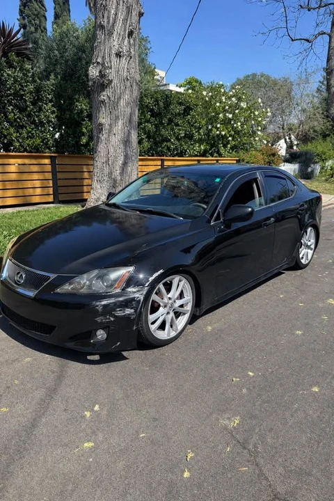 2007 Lexus IS 2nd Gen - Image 2 of 7