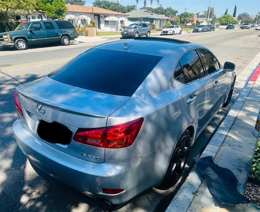 2007 Lexus IS 2nd Gen - Image 4 of 12