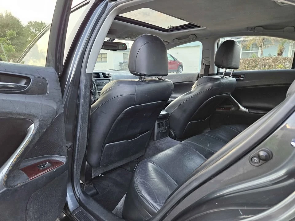 2007 Lexus IS 2nd Gen - Image 15 of 20