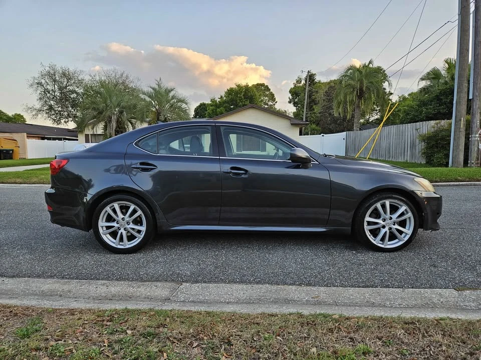2007 Lexus IS 2nd Gen - Image 5 of 20
