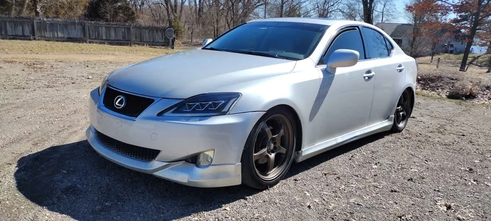 2007 Lexus IS 2nd Gen - Image 2 of 9