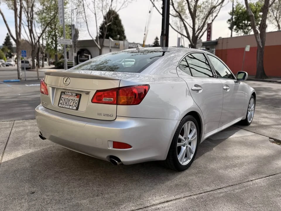 2007 Lexus IS 2nd Gen - Image 6 of 11