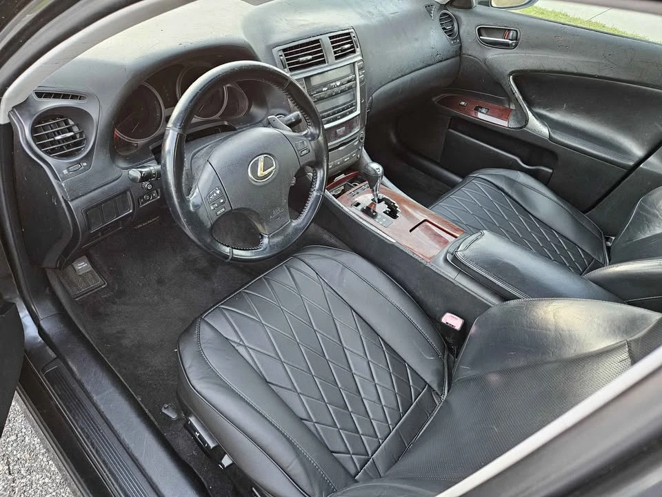 2007 Lexus IS 2nd Gen - Image 16 of 20