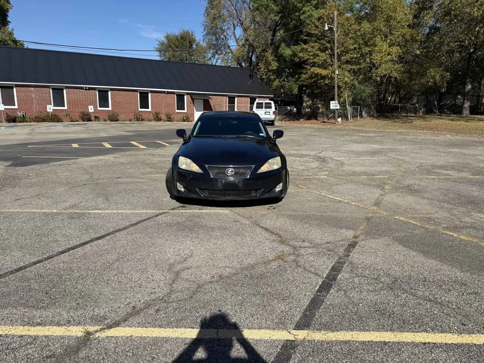 2007 Lexus IS 2nd Gen - Image 5 of 10