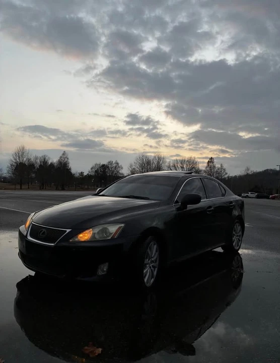 2007 Lexus IS 2nd Gen - Image 3 of 10