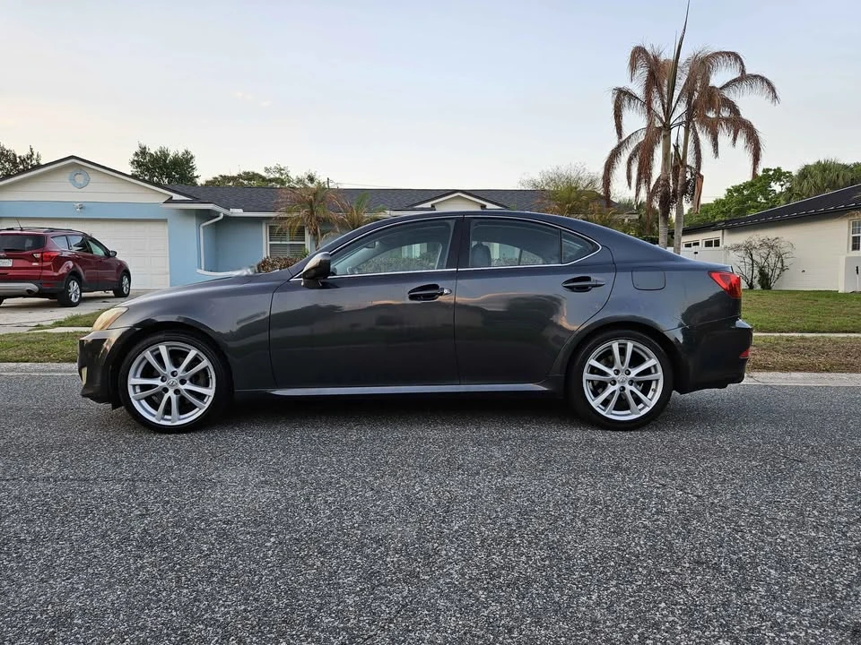 2007 Lexus IS 2nd Gen - Image 4 of 20