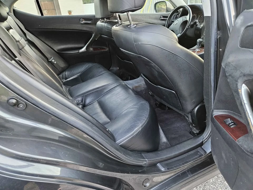 2007 Lexus IS 2nd Gen - Image 13 of 20