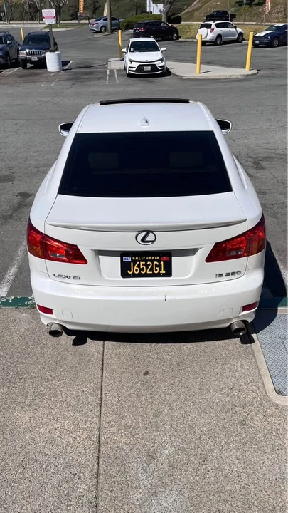 2007 Lexus IS 2nd Gen - Image 4 of 10