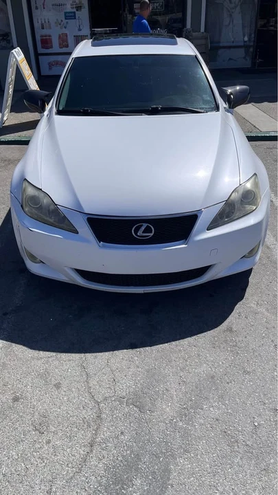 2007 Lexus IS 2nd Gen - Image 3 of 10