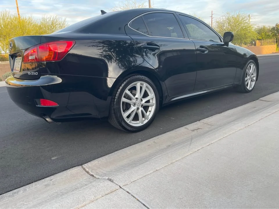 2007 Lexus IS 2nd Gen - Image 4 of 18