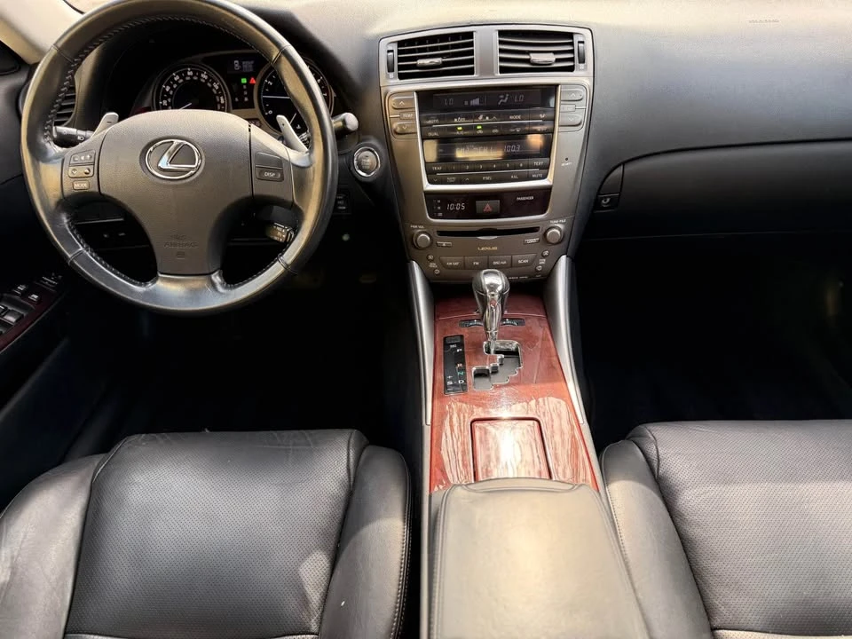 2007 Lexus IS 2nd Gen - Image 8 of 11