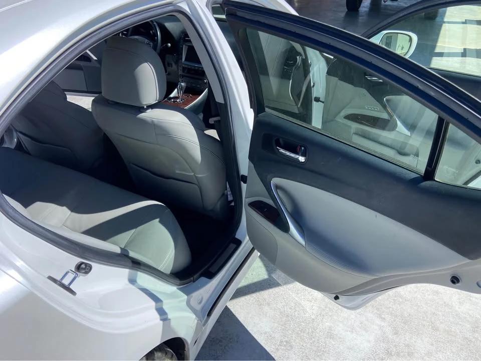 2007 Lexus IS 2nd Gen - Image 11 of 19