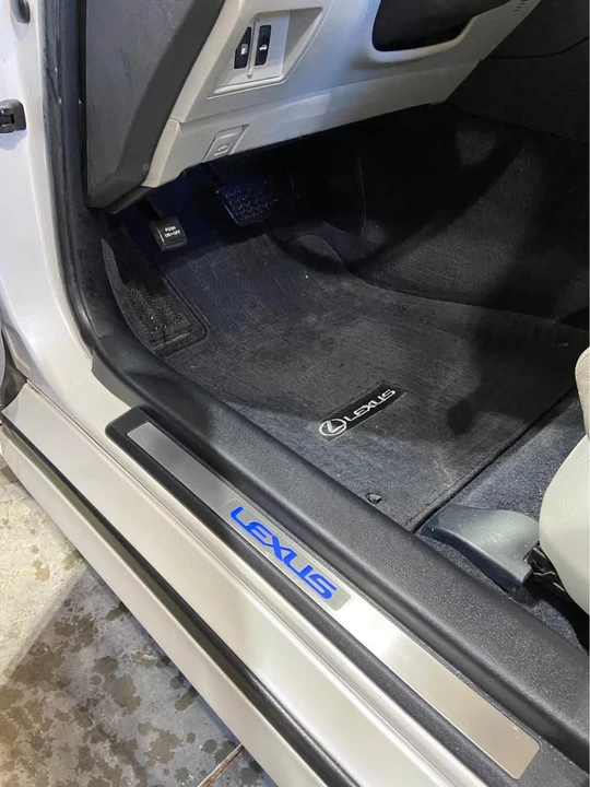 2007 Lexus IS 2nd Gen - Image 16 of 19