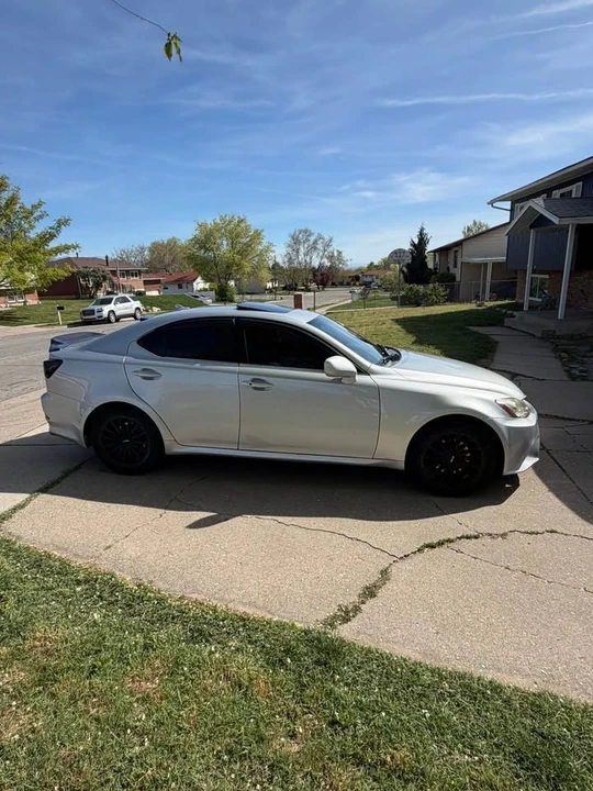 2007 Lexus IS 2nd Gen - Image 6 of 8