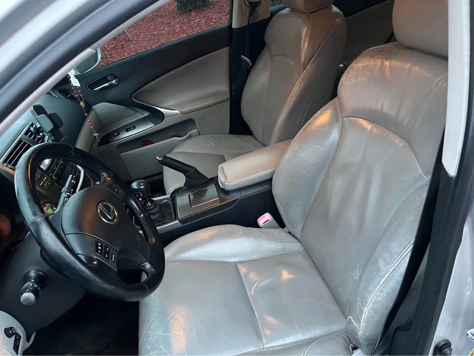 2007 Lexus IS 2nd Gen - Image 5 of 8