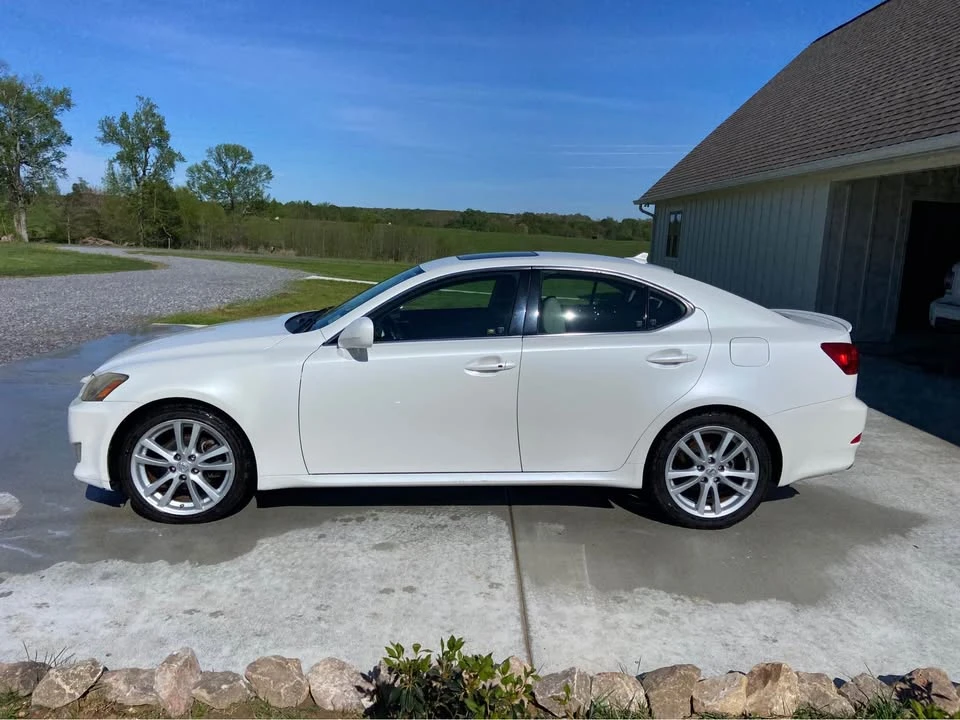 2007 Lexus IS 2nd Gen - Image 4 of 19