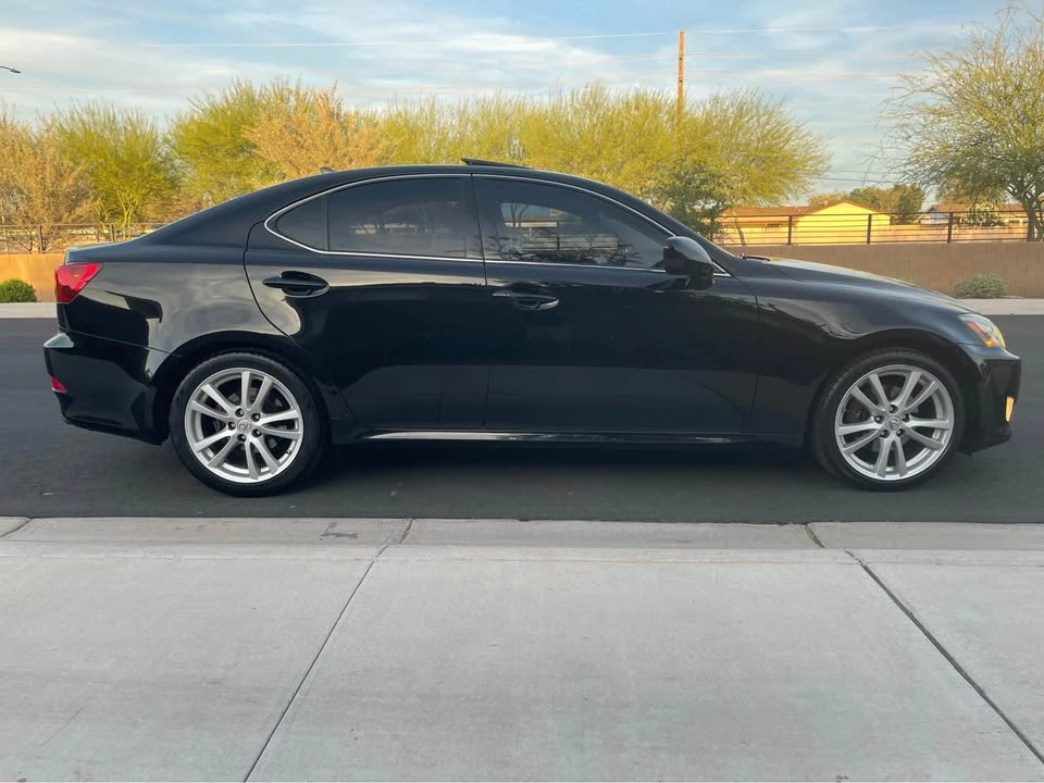 2007 Lexus IS 2nd Gen - Image 5 of 18