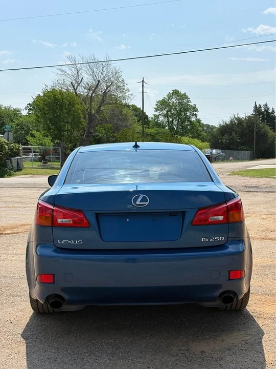2007 Lexus IS 2nd Gen - Image 7 of 12
