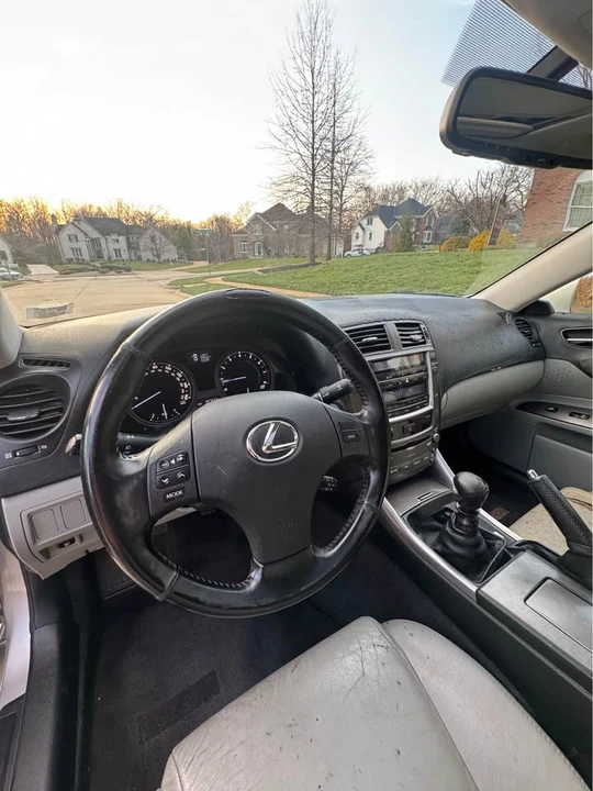 2007 Lexus IS 2nd Gen - Image 9 of 11
