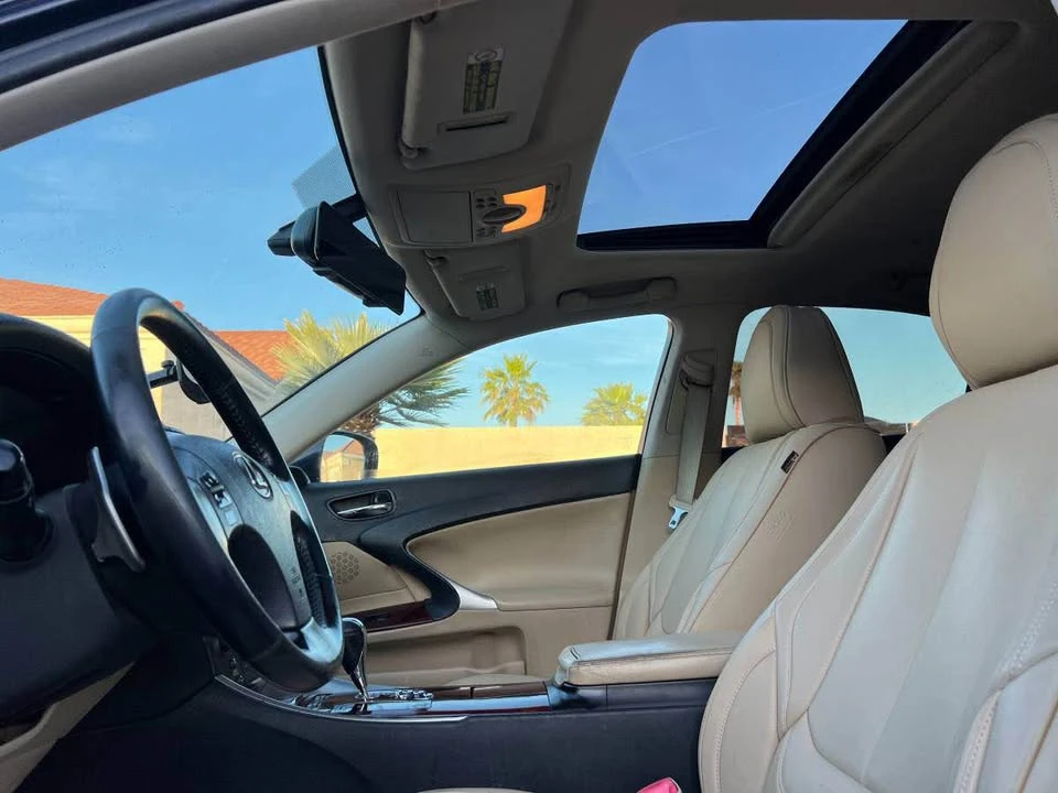 2007 Lexus IS 2nd Gen - Image 14 of 20
