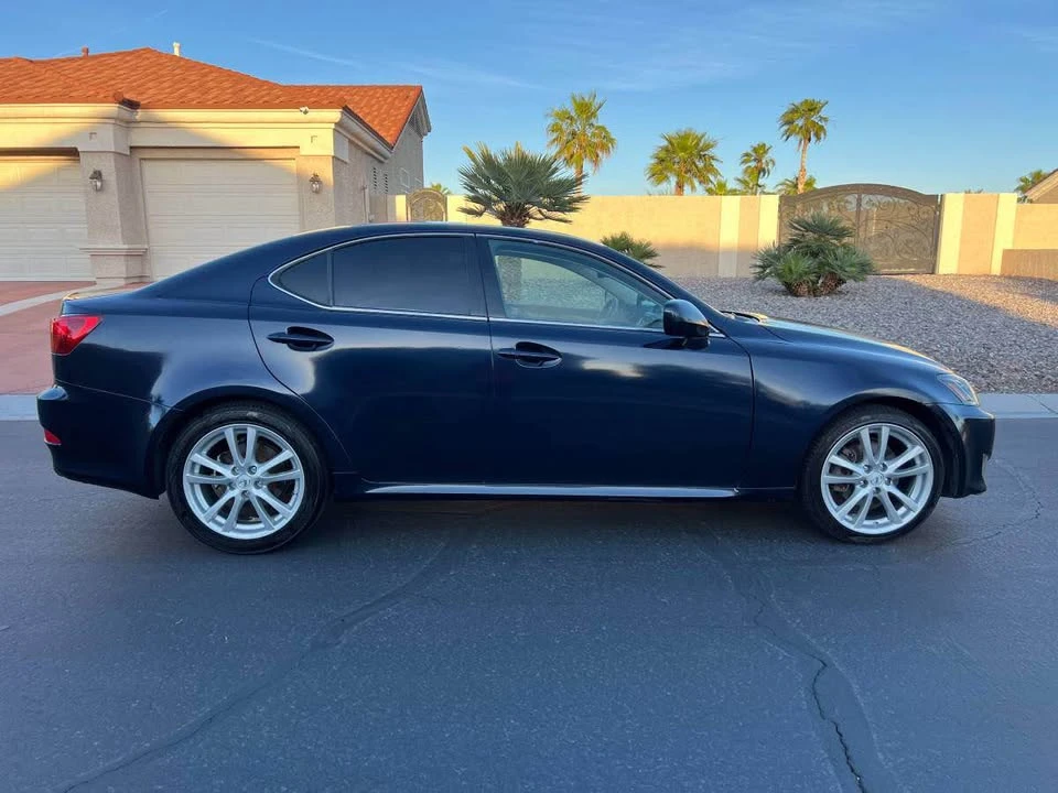 2007 Lexus IS 2nd Gen - Image 9 of 20