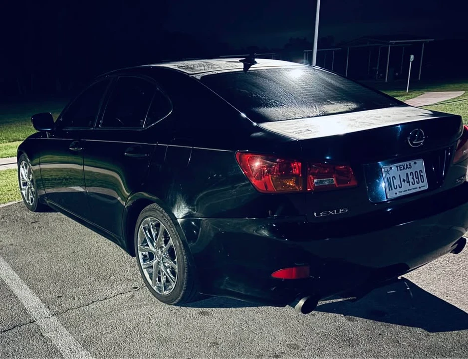 2007 Lexus IS 2nd Gen - Image 4 of 5