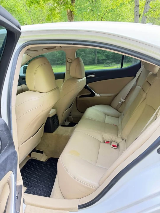 2007 Lexus IS 2nd Gen - Image 9 of 13