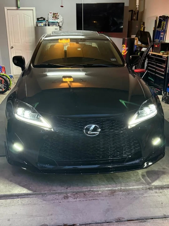 2007 Lexus IS 2nd Gen - Image 2 of 7