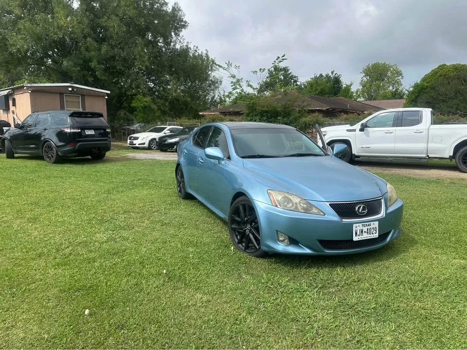 2007 Lexus IS 2nd Gen - Image 4 of 19