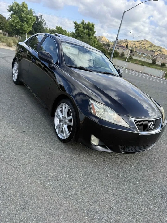2007 Lexus IS 2nd Gen - Image 3 of 5