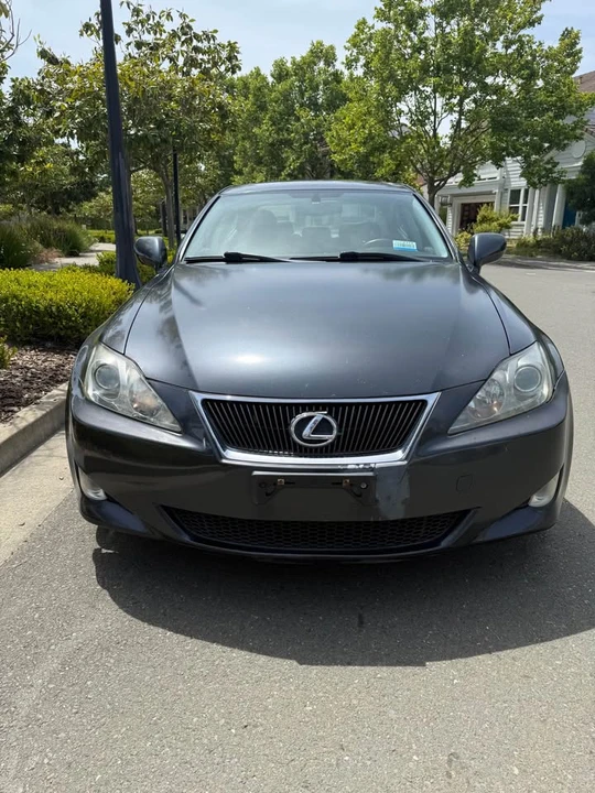 2007 Lexus IS 2nd Gen - Image 2 of 10