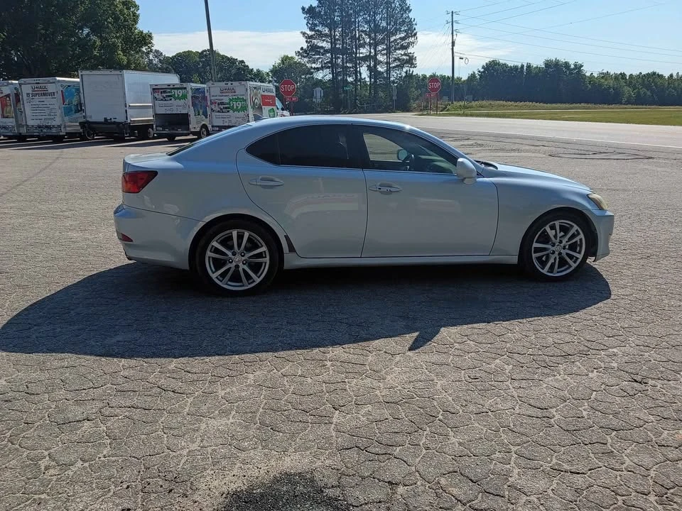 2007 Lexus IS 2nd Gen - Image 4 of 5